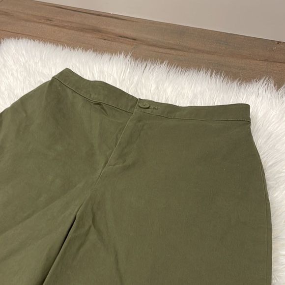 Forever 21 cropped green wide leg pant - Picture 3 of 7